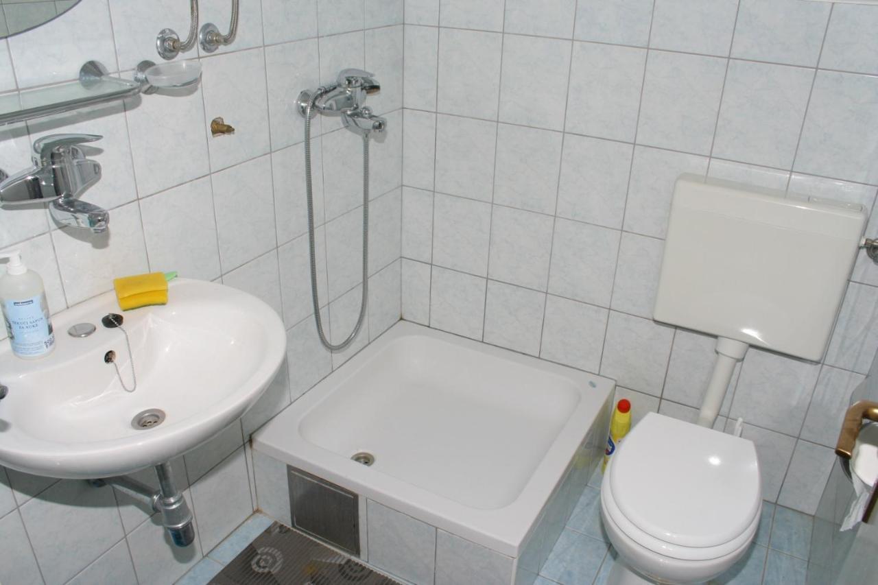 Apartments By The Sea Podgora, Makarska - 518 Bagian luar foto